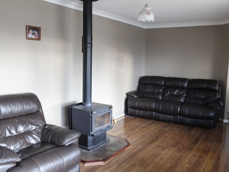 23 Railway Street, Glen Innes NSW 2370