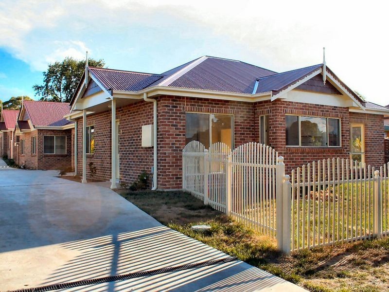 Unit 1/205 Bourke Street, Glen Innes NSW 2370