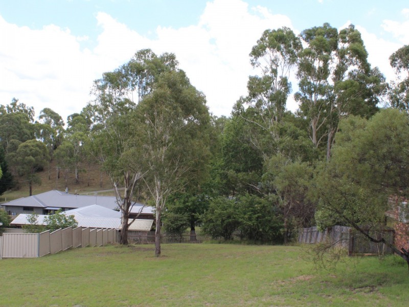 2A Robinson Avenue, Glen Innes NSW 2370