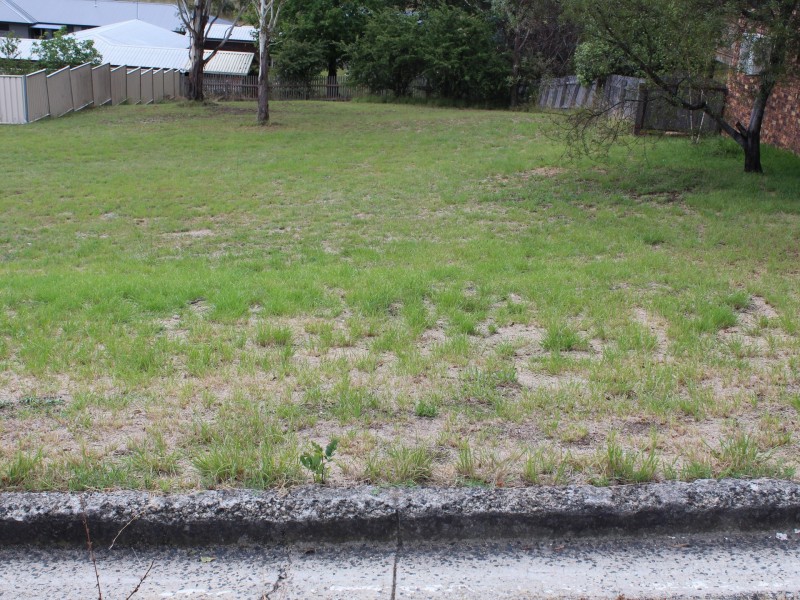 2A Robinson Avenue, Glen Innes NSW 2370