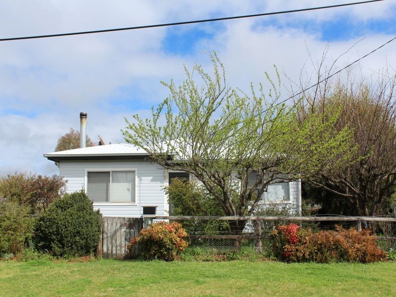 112 Coronation Avenue, Glen Innes NSW 2370