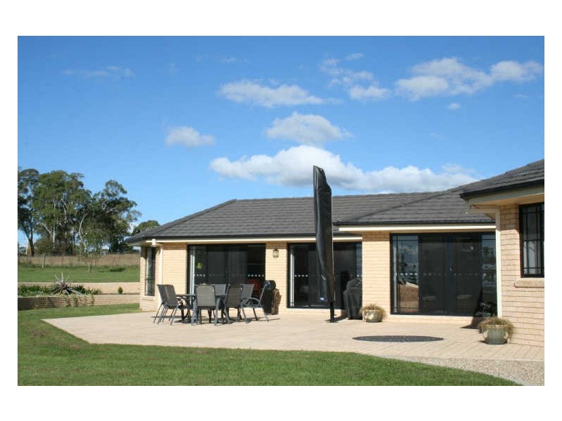 7 Carlisle Court, Glen Innes NSW 2370