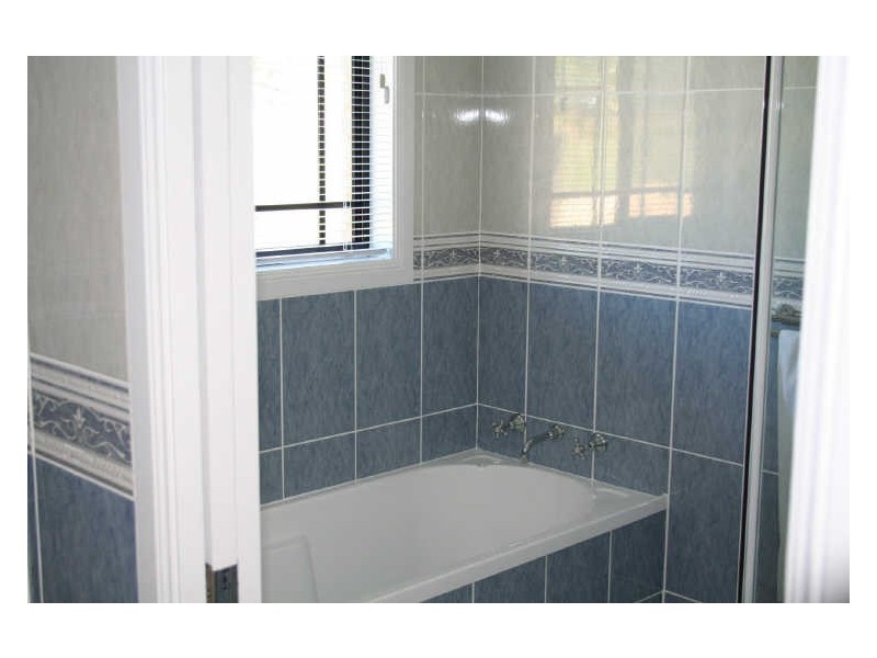 7 Carlisle Court, Glen Innes NSW 2370