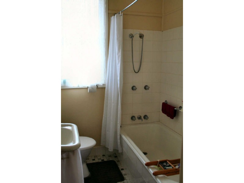 25 Lawrence Street, Glen Innes NSW 2370