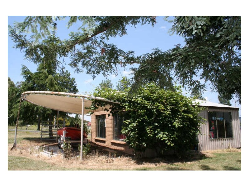 25 Fawcett Road, Glen Innes NSW 2370