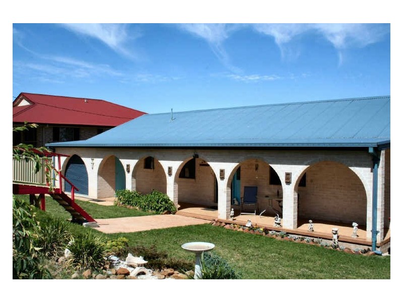 14 Bates Avenue, Glen Innes NSW 2370