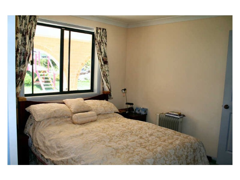 14 Bates Avenue, Glen Innes NSW 2370