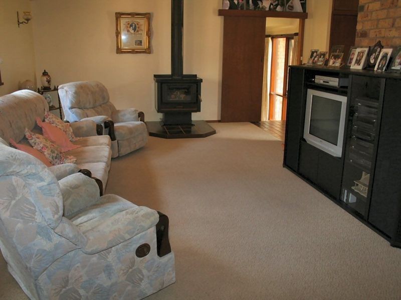 9 Bates Avenue, Glen Innes NSW 2370