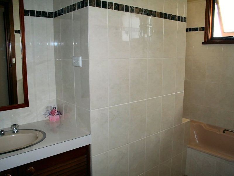 9 Bates Avenue, Glen Innes NSW 2370