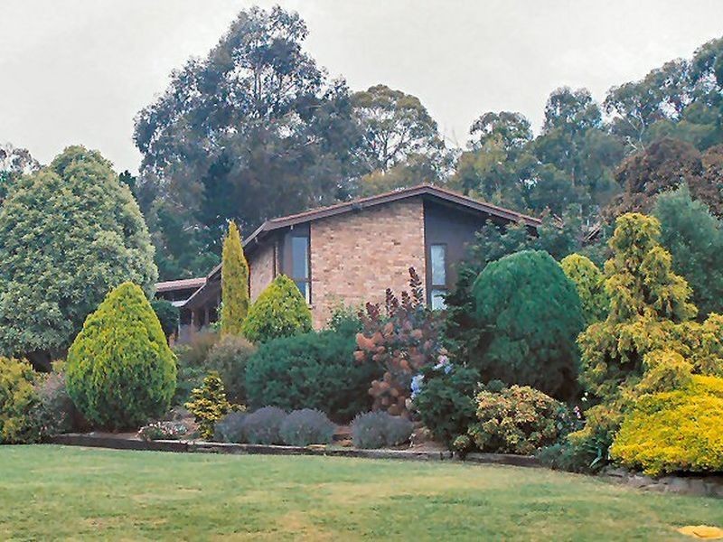 9 Bates Avenue, Glen Innes NSW 2370