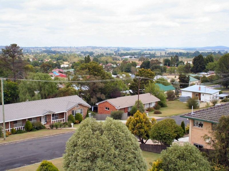 9 Bates Avenue, Glen Innes NSW 2370