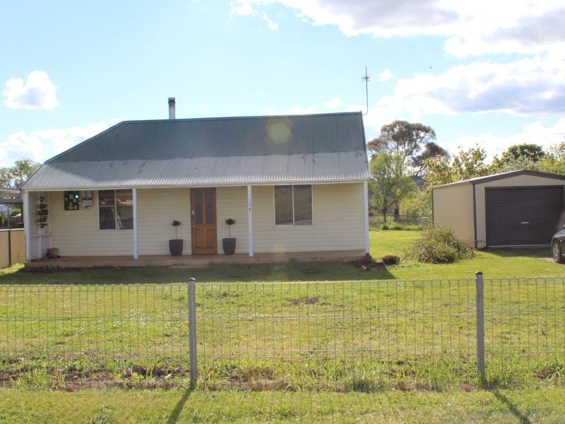 138 Coronation Avenue, Glen Innes NSW 2370