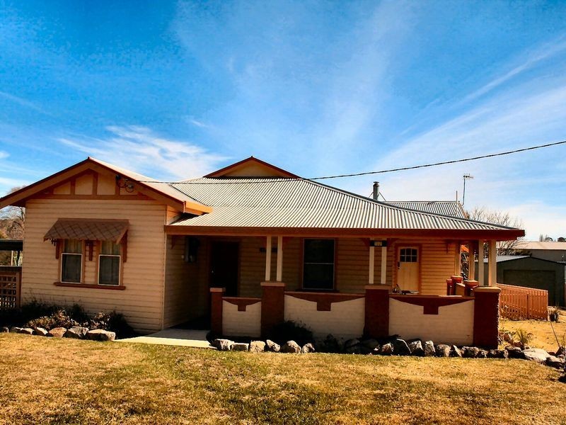 112 Grey Street, Glen Innes NSW 2370