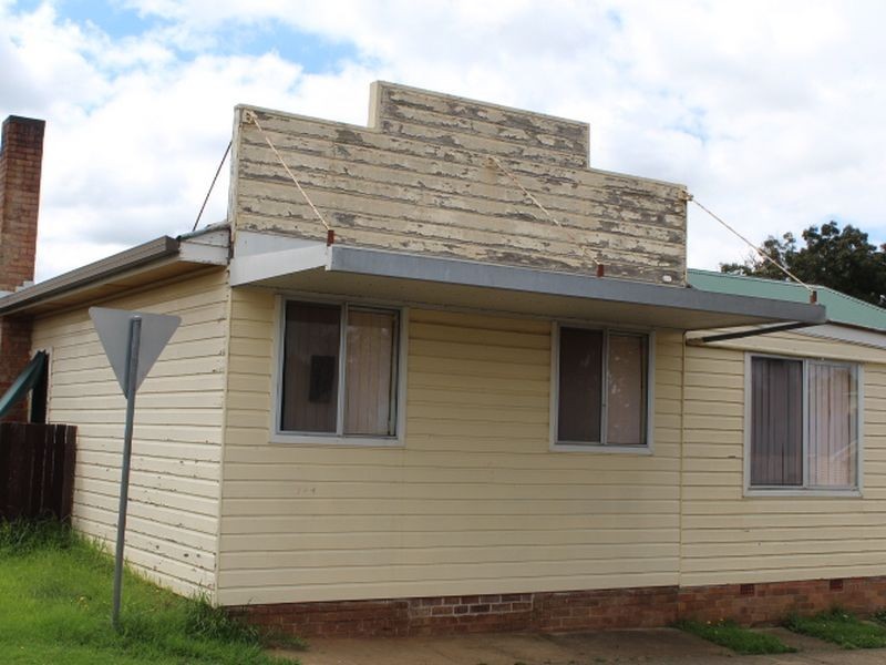 96 Wentworth Street, Glen Innes NSW 2370