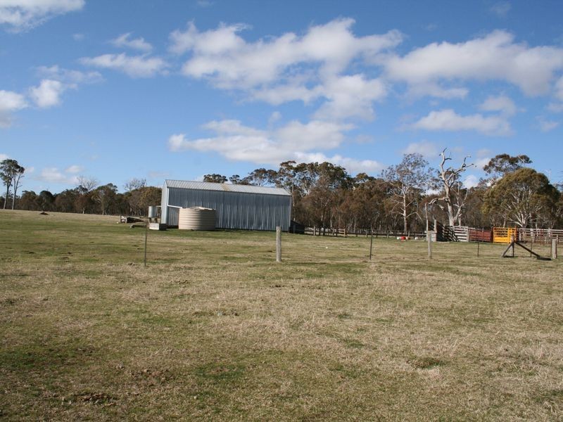 5567 New England Highway, Llangothlin NSW 2365