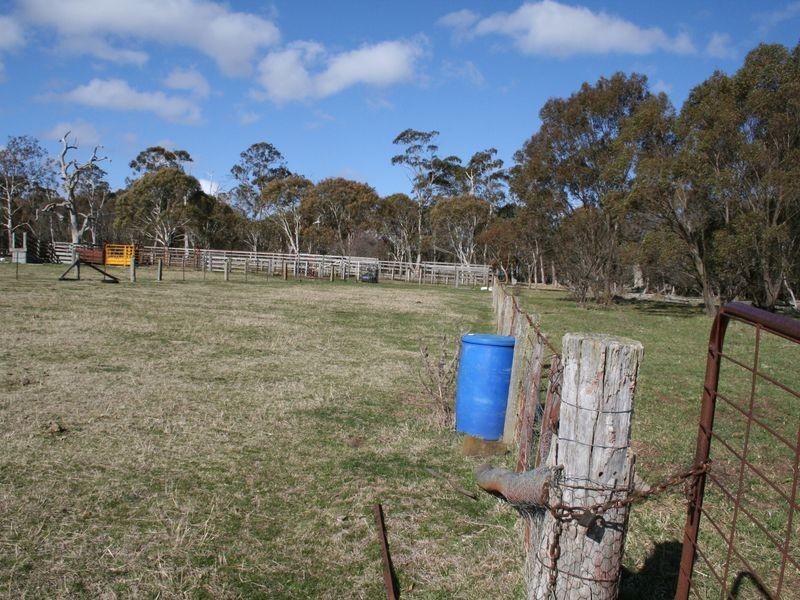 5567 New England Highway, Llangothlin NSW 2365