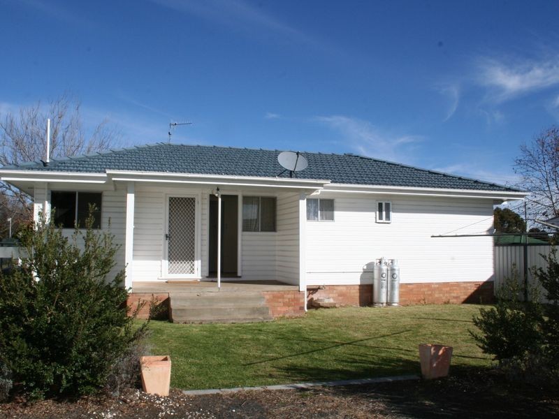 30 Walter Street, Glen Innes NSW 2370
