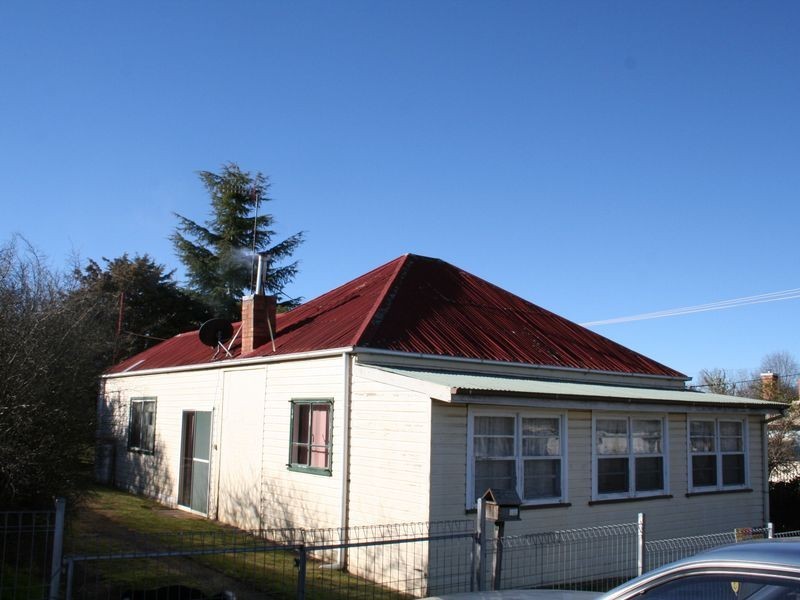 12 Oliver Street, Glen Innes NSW 2370