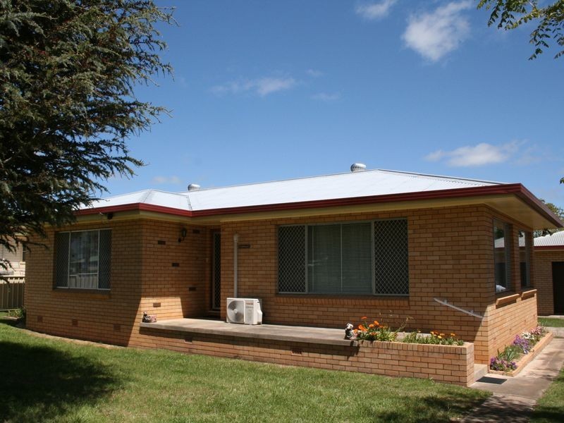 34 Railway Street, Glen Innes NSW 2370