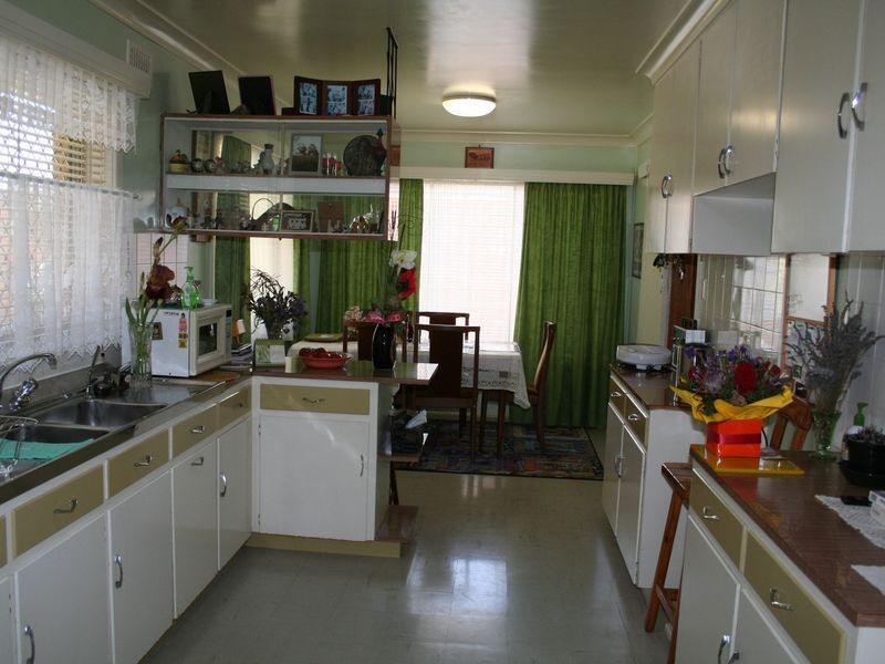 34 Railway Street, Glen Innes NSW 2370