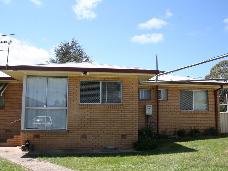 34 Railway Street, Glen Innes NSW 2370