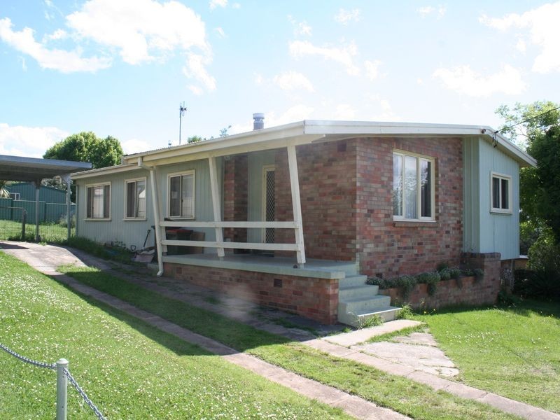 1 Robinson Avenue, Glen Innes NSW 2370