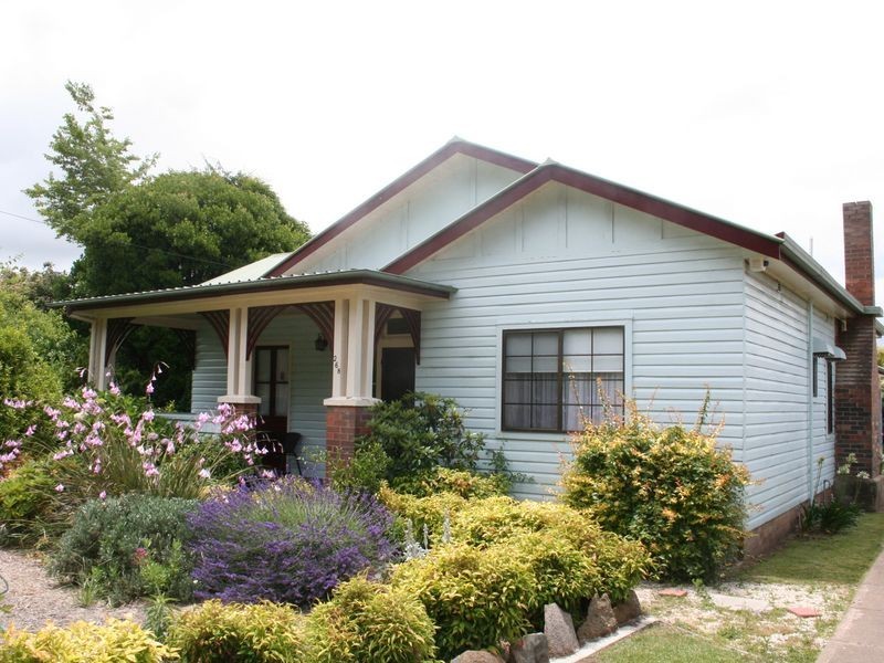 268 Bourke Street, Glen Innes NSW 2370