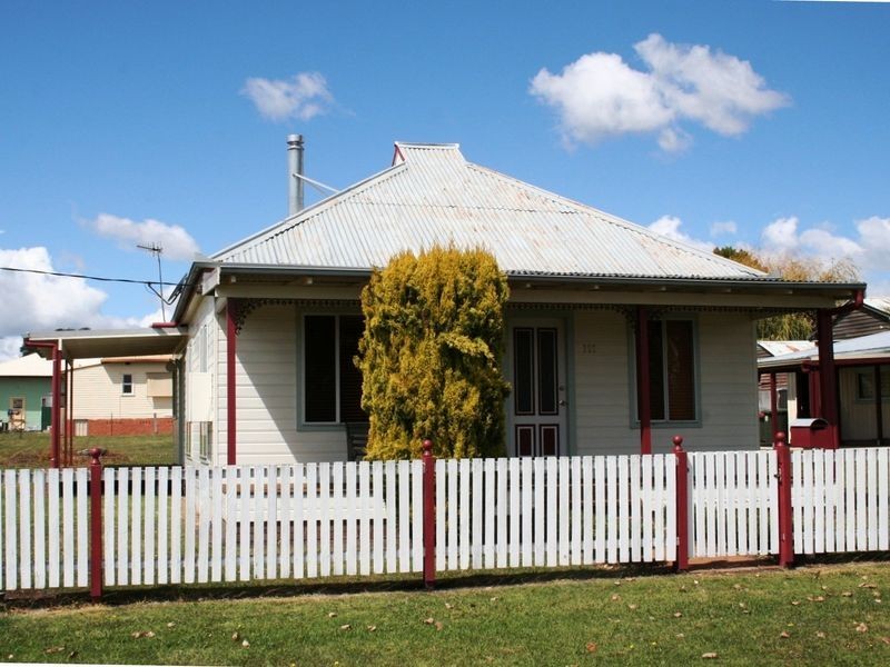 111 Dumaresq Street, Glen Innes NSW 2370