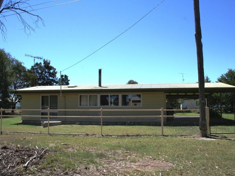 8 Simpson Street, Deepwater NSW 2371