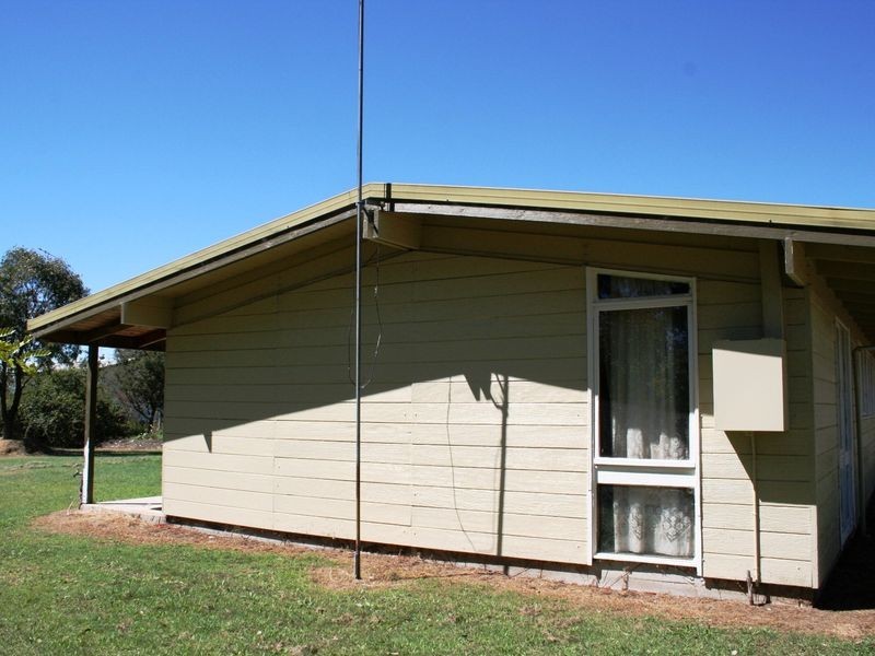 8 Simpson Street, Deepwater NSW 2371