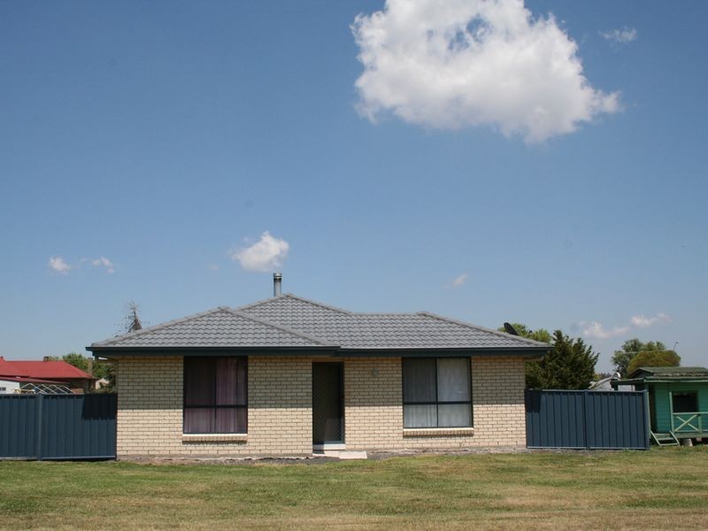 77 Severn Street, Deepwater NSW 2371