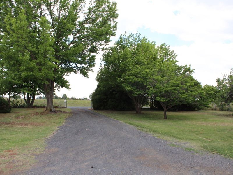 9769 New England Highway, Glen Innes NSW 2370