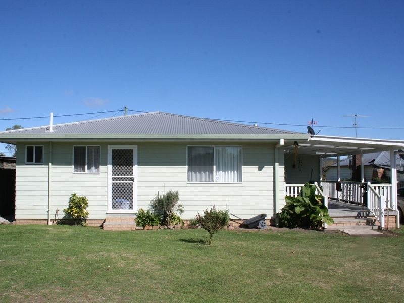 95 Coronation Ave, Glen Innes NSW 2370
