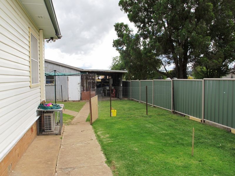 82 Lang Street, Glen Innes NSW 2370