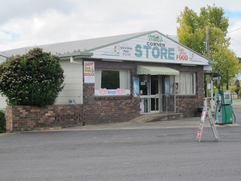 82 Lang Street, Glen Innes NSW 2370