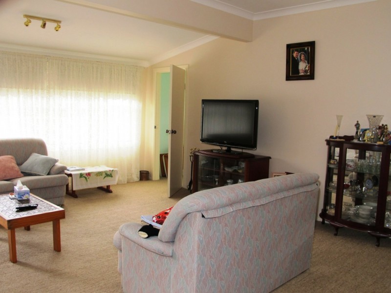 82 Lang Street, Glen Innes NSW 2370