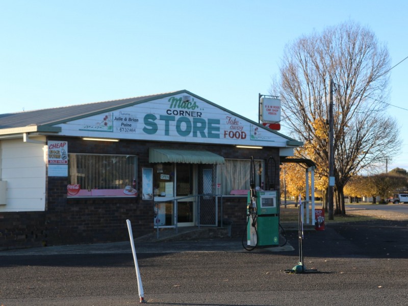 82 Lang Street, Glen Innes NSW 2370