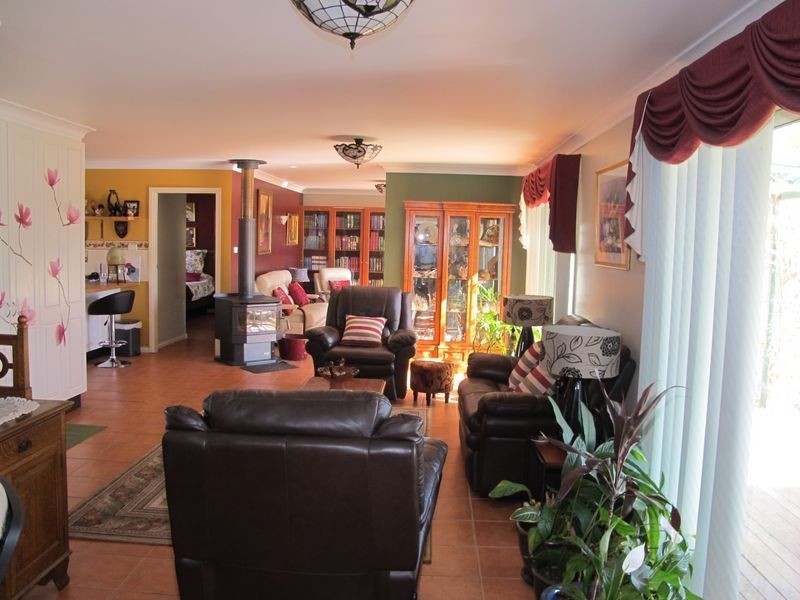 2285 Emmaville Road, Reddestone NSW 2370