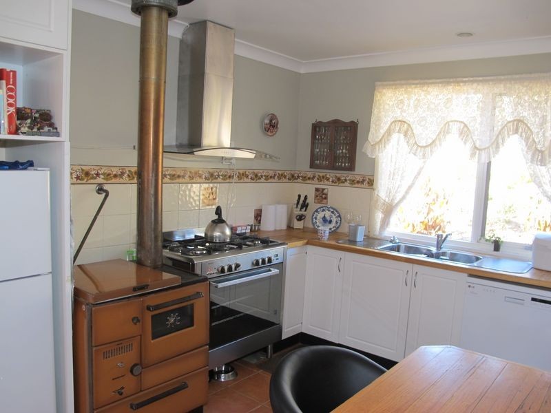 2285 Emmaville Road, Reddestone NSW 2370