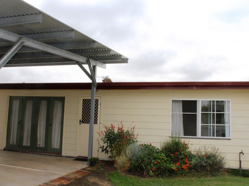 8 Abbott Street, Glen Innes NSW 2370