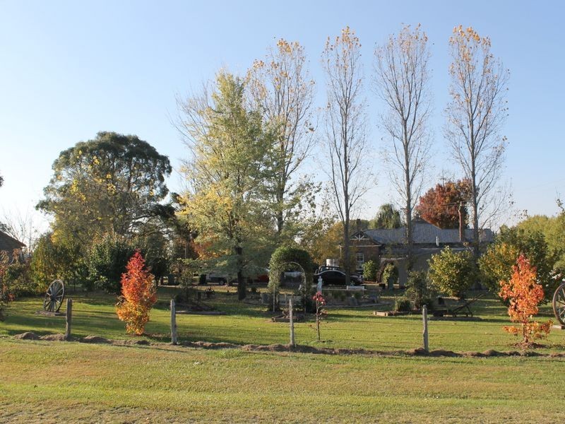 13 Surrey Park, Glen Innes NSW 2370