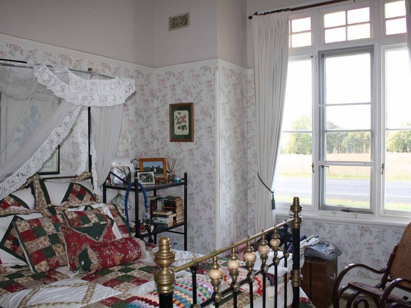 13 Surrey Park, Glen Innes NSW 2370