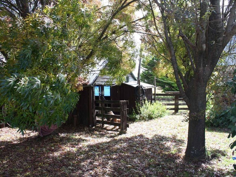 13 Surrey Park, Glen Innes NSW 2370