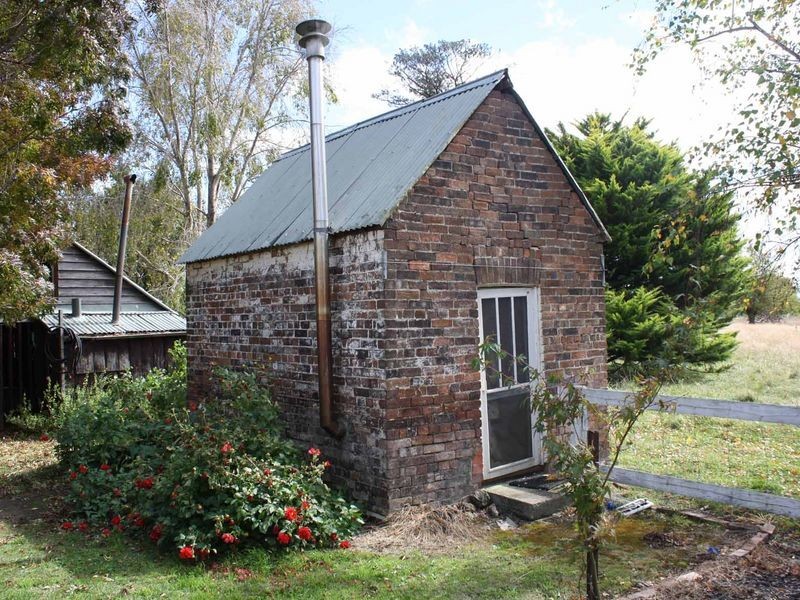 13 Surrey Park, Glen Innes NSW 2370