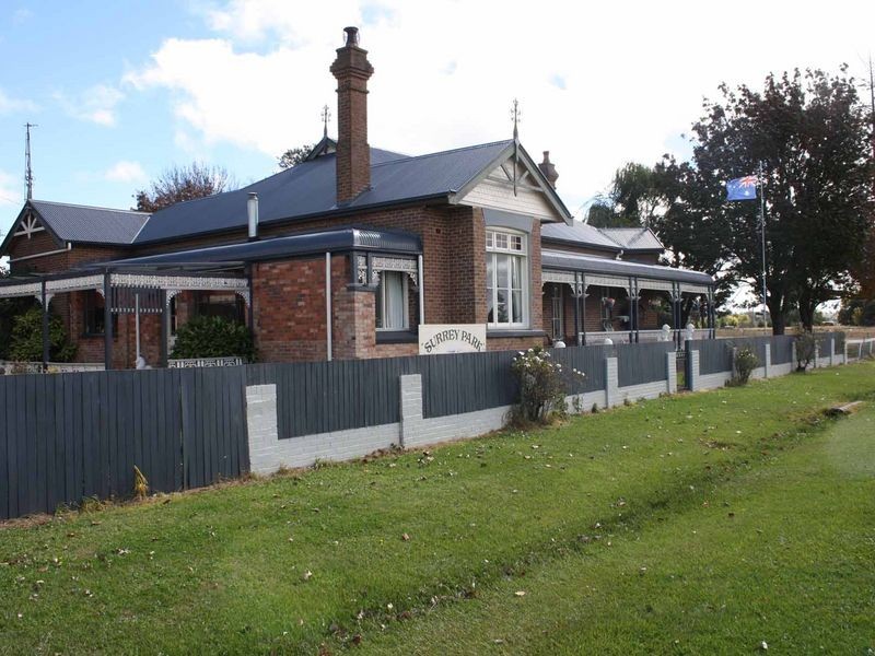 13 Surrey Park, Glen Innes NSW 2370