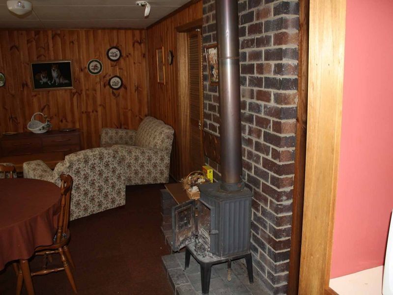 13 Surrey Park, Glen Innes NSW 2370