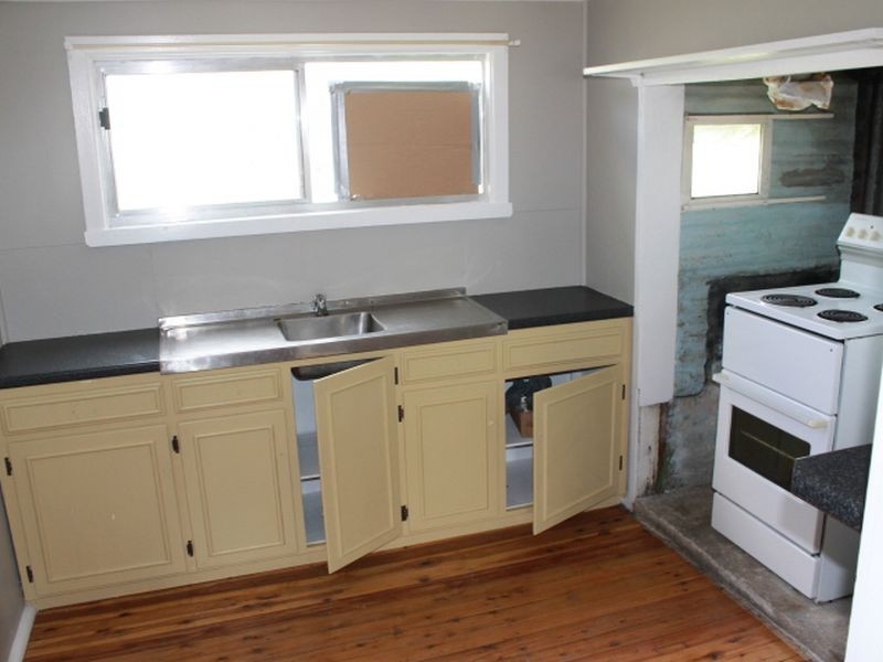 30 Inverell Rd, Emmaville NSW 2371