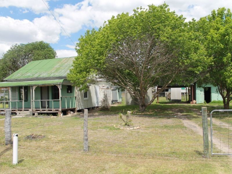 30 Inverell Rd, Emmaville NSW 2371