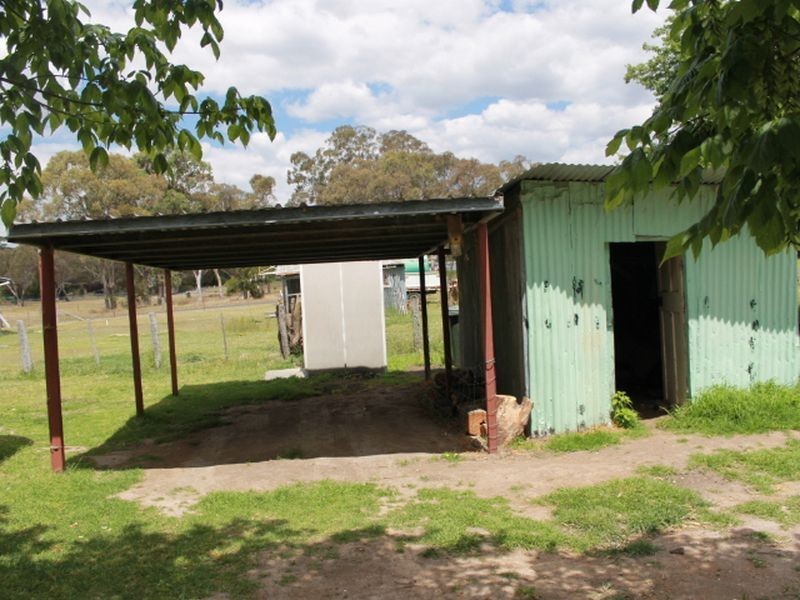 30 Inverell Rd, Emmaville NSW 2371