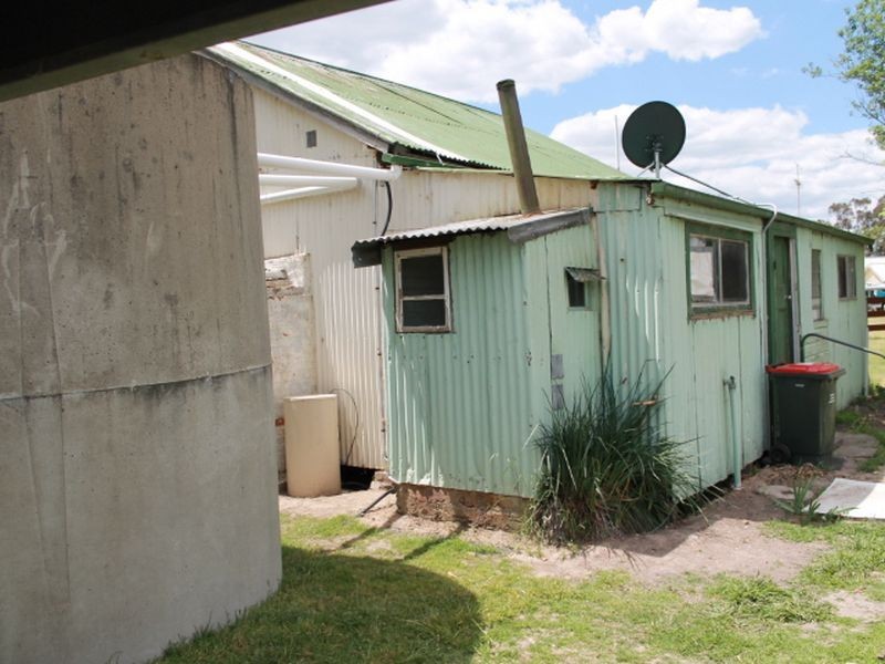 30 Inverell Rd, Emmaville NSW 2371